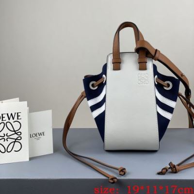 ロエベ LOEWE ★安心★追跡付 手持ち&ショルダー掛け 人気話題 人気確定