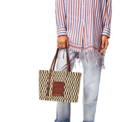 ロエベ LOEWE ★安心★追跡付 ハンドバッグ 人気話題 激レア 入手困難