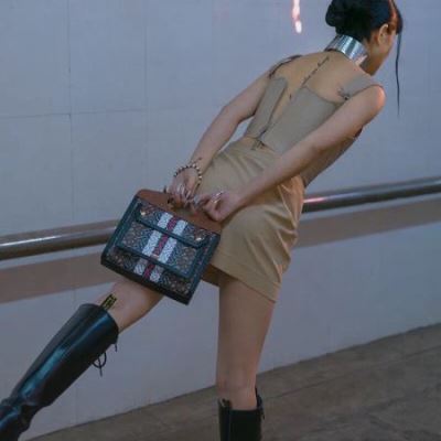 バーバリー BURBERRY ★安心★追跡付 手持ち&ショルダー掛け 今年も人気 期間限定価格
