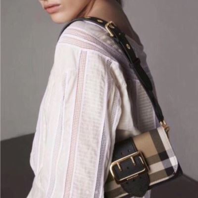 バーバリー BURBERRY ★安心★追跡付 肩掛けバッグ / ワンショルダーバッグ/ポーチ 最新商品即完売 必至