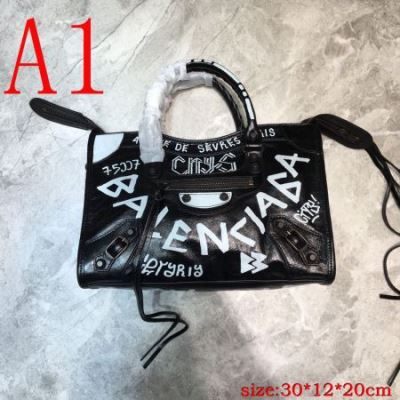 バレンシアガ BALENCIAGA ★安心★追跡付 手持ち&ショルダー掛け 先行予約アイテム