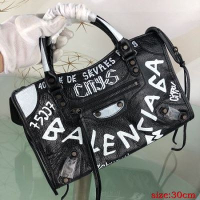 バレンシアガ BALENCIAGA ★安心★追跡付 手持ち&ショルダー掛け 人気沸騰アイテム