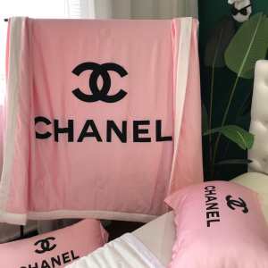 ブランケット 夏の王道　適度な上品さ シャネル CHANEL 2020春夏も引き続き人気セール 使い込む程に肌に馴染む