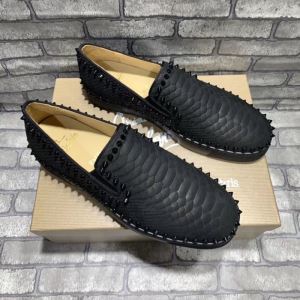ストリート界隈でも人気 クリスチャンルブタン Christian Louboutin 20新作です ランニングシューズ