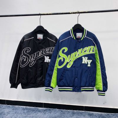 シュプリーム Supreme ダウンジャケット/綿入れ Contrast Script Jacket