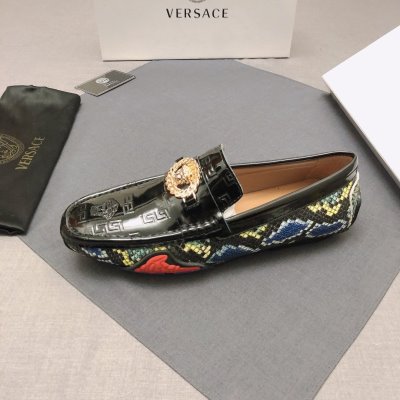 カジュアルシューズ/スニーカー ヴェルサーチ VERSACE 人気 ランキング 人気話題