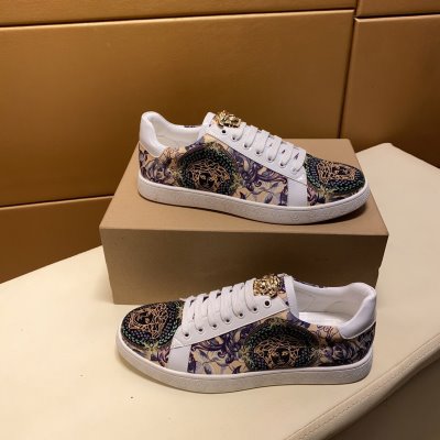 カジュアルシューズ/スニーカー ヴェルサーチ VERSACE 今年も人気 少量入荷☆限定モデル