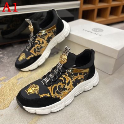 カジュアルシューズ/スニーカー ヴェルサーチ VERSACE 今年も人気 激レア 入手困難