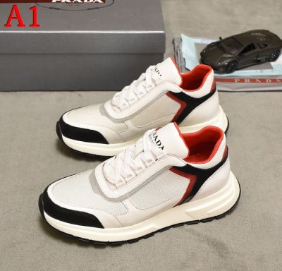 カジュアルシューズ/スニーカー プラダ PRADA スニーカー 新作売切れ続出 激レア 入手困難