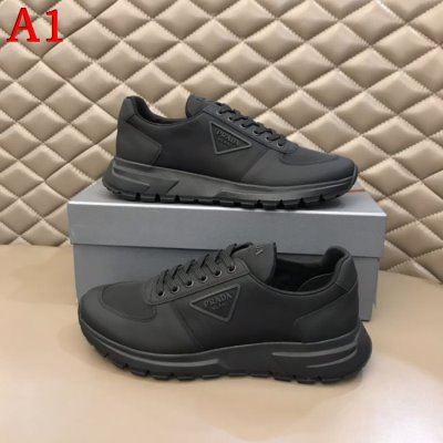 カジュアルシューズ/スニーカー プラダ PRADA スニーカー 人気新商品 限定デザイン大人気完売前に