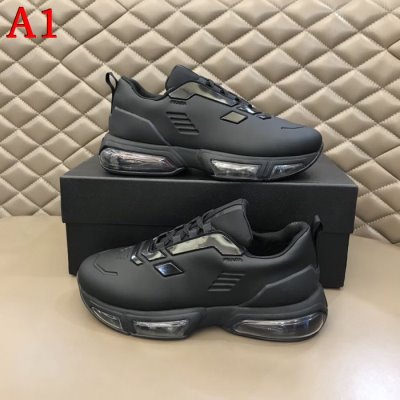 カジュアルシューズ/スニーカー プラダ PRADA スニーカー 人気確定 セール価格