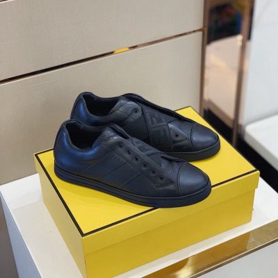 カジュアルシューズ/スニーカー フェンデイ FENDI 人気 ランキング 人気確定