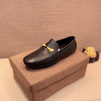 カジュアルシューズ/スニーカー フェンデイ FENDI 人気 ランキング 新作売切れ続出