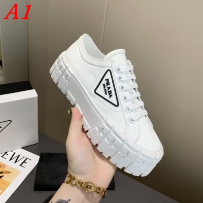 PRADA プラダ スニーカー 最新商品即完売必至 AT