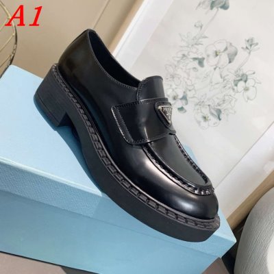 PRADA プラダ スニーカー 完売必須☆お早めに ACBB
