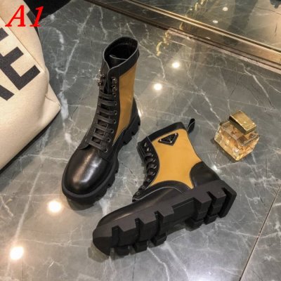 PRADA プラダ スニーカー 限定デザイン大人気完売前に ACBB
