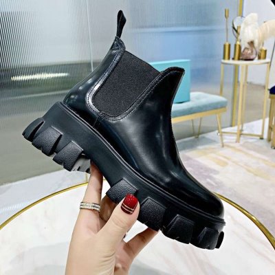 PRADA プラダ スニーカー 最新☆大人気☆話題沸騰 AZ
