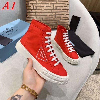 PRADA プラダ スニーカー オンライン限定商品 AV