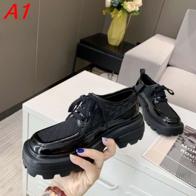BOTTEGA VENETA ボッテガヴェネタ スニーカー セール価格 AV