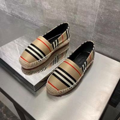 BURBERRY バーバリー スニーカー 美品！ AQ