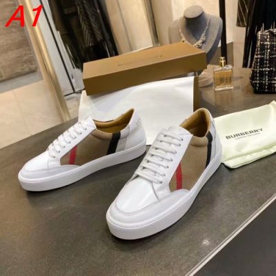 BURBERRY バーバリー スニーカー 完売間近 AU