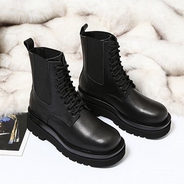 BOTTEGA VENETAボッテガヴェネタ ブーツ 今年も人気 AZ
