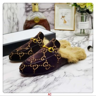 GUCCI グッチ サンダル/ミュール 先行入手 AZ