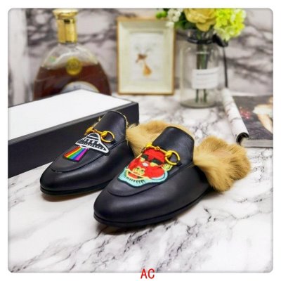 GUCCI グッチ サンダル/ミュール 最新商品即完売必至 AY