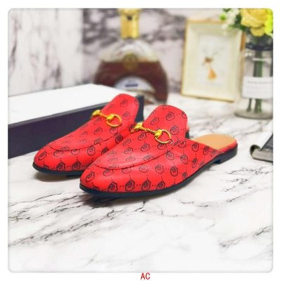 GUCCI グッチ サンダル/ミュール 愛用ブランド AW