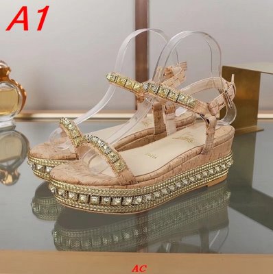 CHRISTIAN LOUBOUTIN クリスチャンルブタン サンダル/ミュール 完売必須 AT