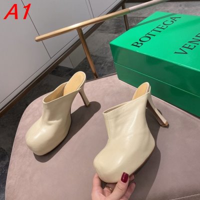 BOTTEGA VENETA ボッテガヴェネタ サンダル/ミュール 完売必須☆お...