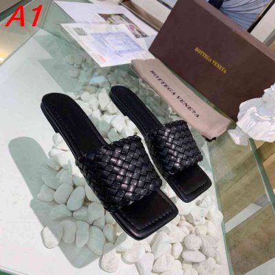 BOTTEGA VENETA ボッテガヴェネタ サンダル/ミュール 激レア 入手...