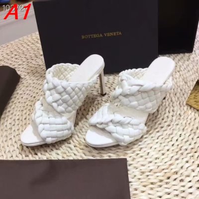 BOTTEGA VENETA ボッテガヴェネタ サンダル/ミュール 新作売切れ続出 AY