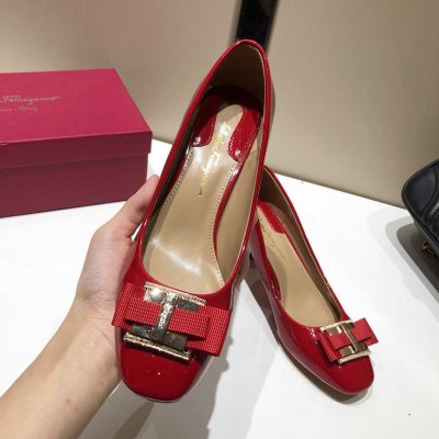 FERRAGAMO サルヴァトーレ フェラガモ パンプス 激レア 入手困難 AQ