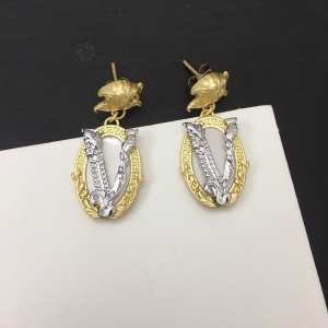 イヤリング おしゃれな人が持っている ヴェルサーチ １点限りVIPセール VERSACE お手頃プライス