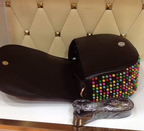 最旬アイテム 2020春夏 クリスチャンルブタン Christian Louboutin カラースパイク ショルダーバッグ最高ランク