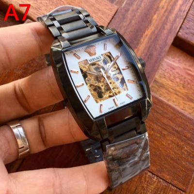 ヴェルサーチェ VERSACE 時計 ウォッチ 格安！ 42*13mm