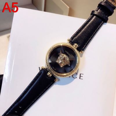 ヴェルサーチェ VERSACE 時計 ウォッチ 希少 37mm