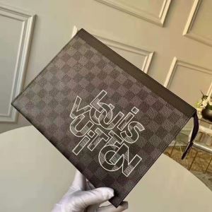 ポーチ トレンド入り確実最新コレクション ルイ ヴィトン2020年秋冬に欠かせない LOUIS VUITTON おしゃれでおすすめ今季トレンド