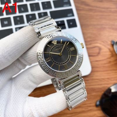 ヴェルサーチェ VERSACE 時計 ウォッチ 先行入手 35mm