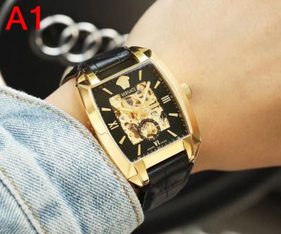 ヴェルサーチェ VERSACE 時計 ウォッチ 値下げ！ 42*13mm