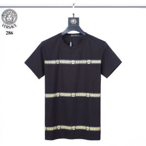 3色可選 着こなしを楽しむ ヴェルサーチ VERSACE 半袖Tシャツ 2020年春夏コレクション