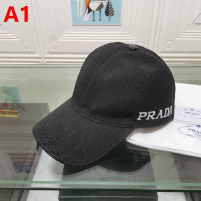 調節可能 PRADA プラダ キャップ/帽子 高級感溢れる