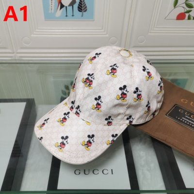 調節可能 GUCCI グッチ キャップ/帽子 保温性が高く手触りもよい