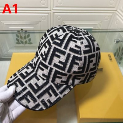 調節可能 FENDI フェンデイ キャップ/帽子 軽量
