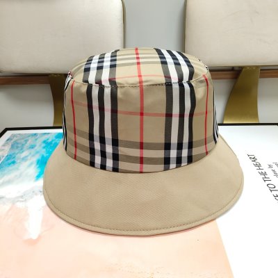 調節可能 BURBERRY (バーバリー) キャップ/帽子 ふわふわ生地は肌触り...