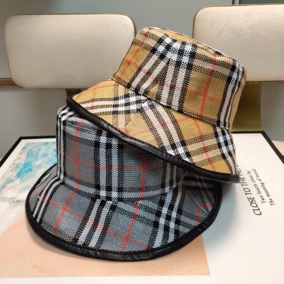 調節可能 BURBERRY (バーバリー) キャップ/帽子 高級感溢れる