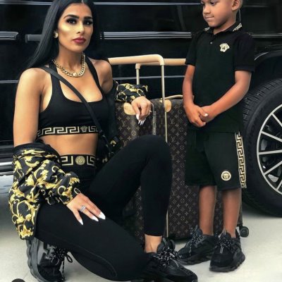 VERSACE ヴェルサーチ タンクトップ上下セット 保温性が高く手触りもよい