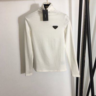 PRADA プラダ 長袖Tシャツ 個性的