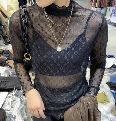LOUIS VUITTON ルイヴィトン 長袖Tシャツ 贈り物にも◎ 